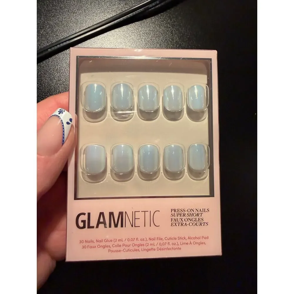 New Glamnetic Euro Summer collection - Clear Skies press on nails